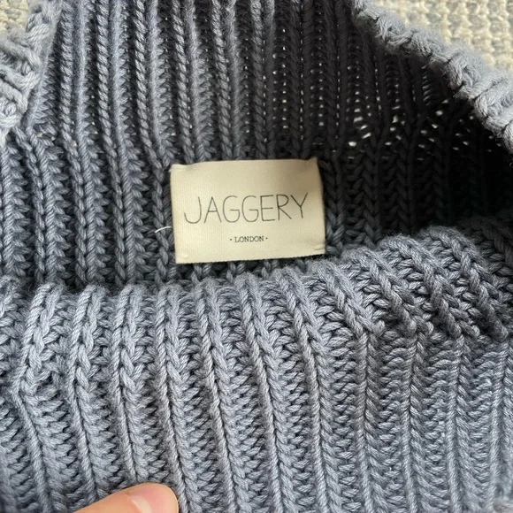 Jaggery London - EUC Delia Sweater, Size 1, Berry Lassi - Picture 3 of 4